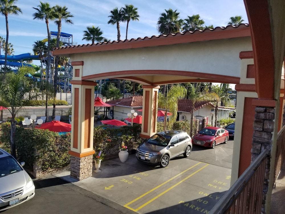 בואנה פארק Best Inn & Suites מראה חיצוני תמונה