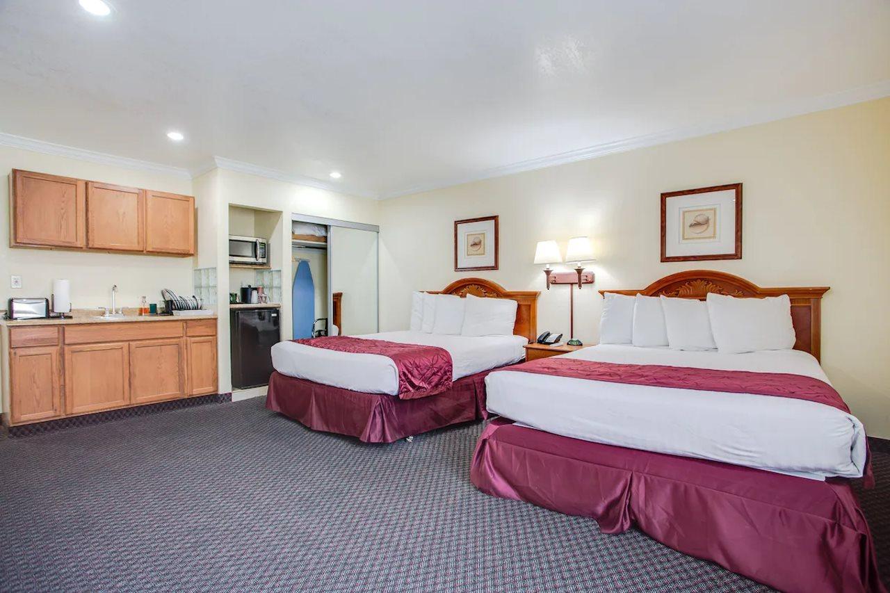 בואנה פארק Best Inn & Suites מראה חיצוני תמונה