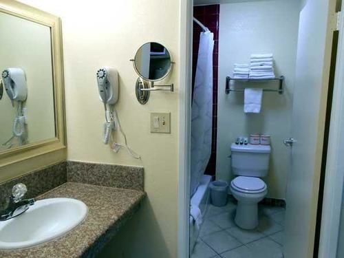בואנה פארק Best Inn & Suites מראה חיצוני תמונה