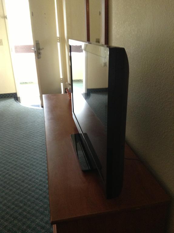בואנה פארק Best Inn & Suites מראה חיצוני תמונה